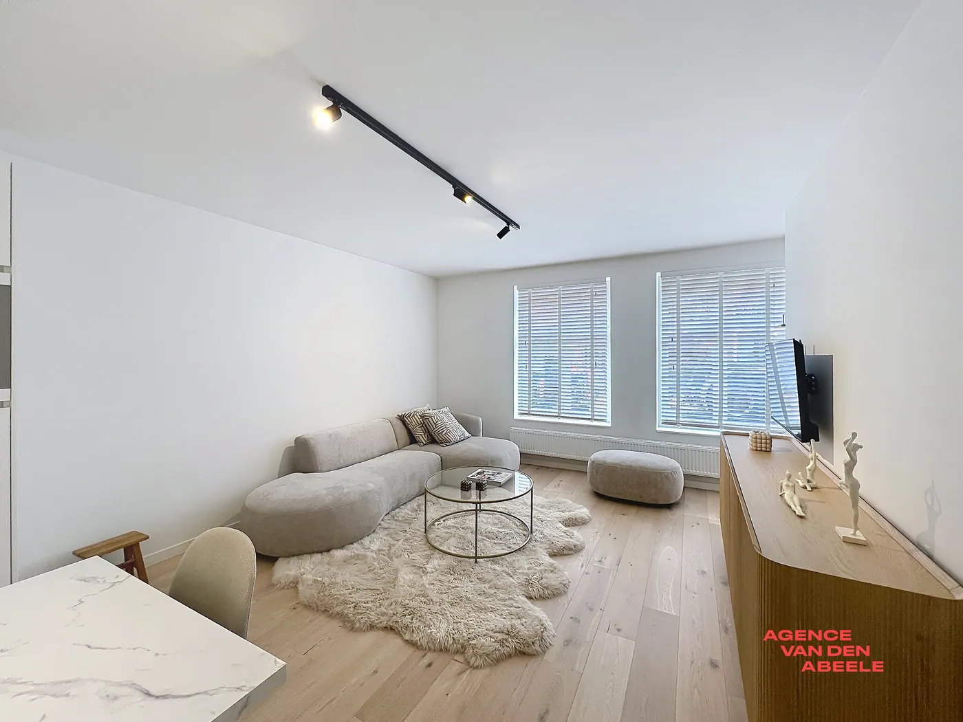 Fantastisch gerenoveerd appartement met 2 slaapkamers - foto 2