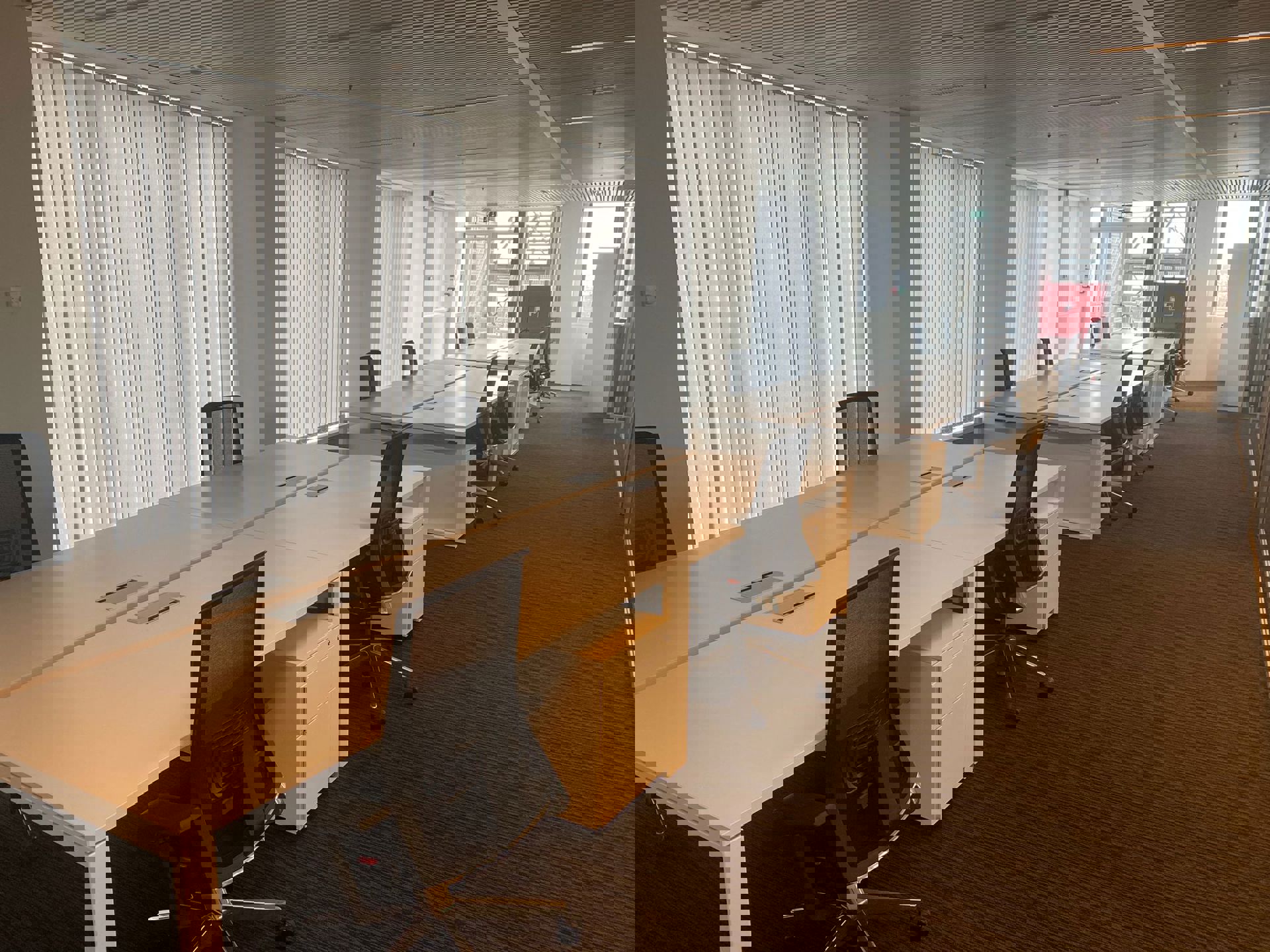 Ruim en Licht Kantoor met Uitzicht op de E313 - foto 3