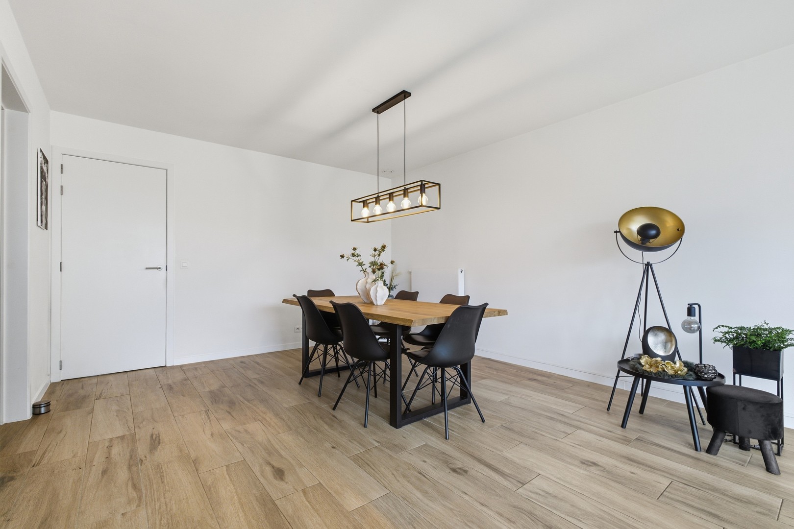 Instapklaar gelijkvloers BEN-appartement met ruime tuin, terras en carport in Elverdinge! - foto 4