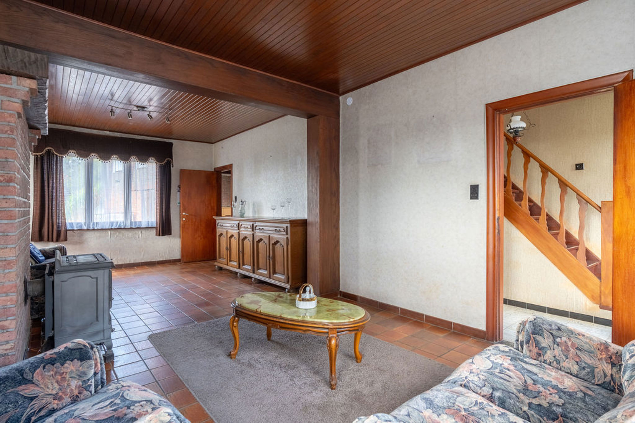 Te renoveren woning op een mooi en gunstig gelegen perceel van in totaal 6.449 m². - foto 5