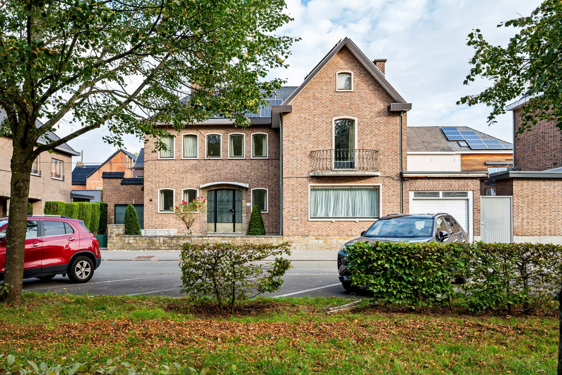 Surprisingly spacious house of 301m² in Leopoldsburg - photo 2