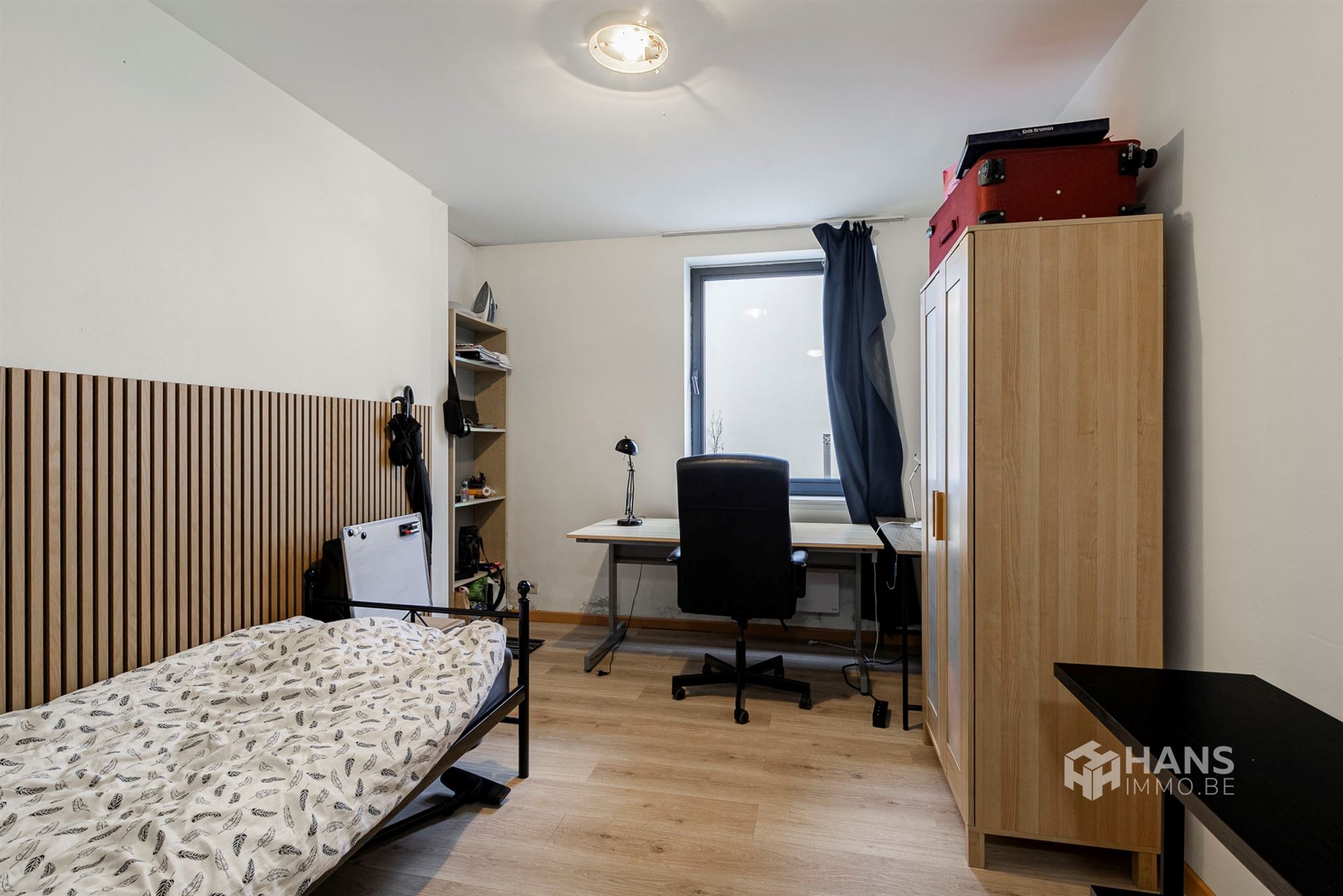 Instapklare studentenkamer (25 m²) op topligging in hartje Antwerpen (2000). - foto 2