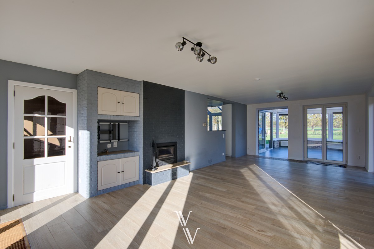 Open bebouwing op 1000 m² met prachtig uitzicht op achterliggend weiland - foto 2