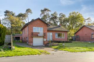 Koersel: Open bebouwing met potentieel op toplocatie!Deze open bebouwing op een perceel van 800 m² combineert ruimte, mogelijkheden en een...