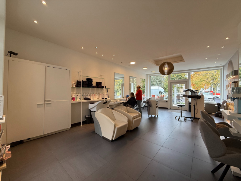 Lichtrijke handelsruimte met zicht op park – Miljoenenkwartier, Gent - photo 2