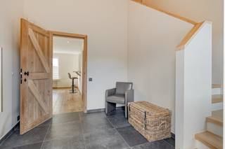 Detached renovated house with no less than 250 m² of living area located on a 555m² plot of land in the F. Feverystraat in Blankenberge...