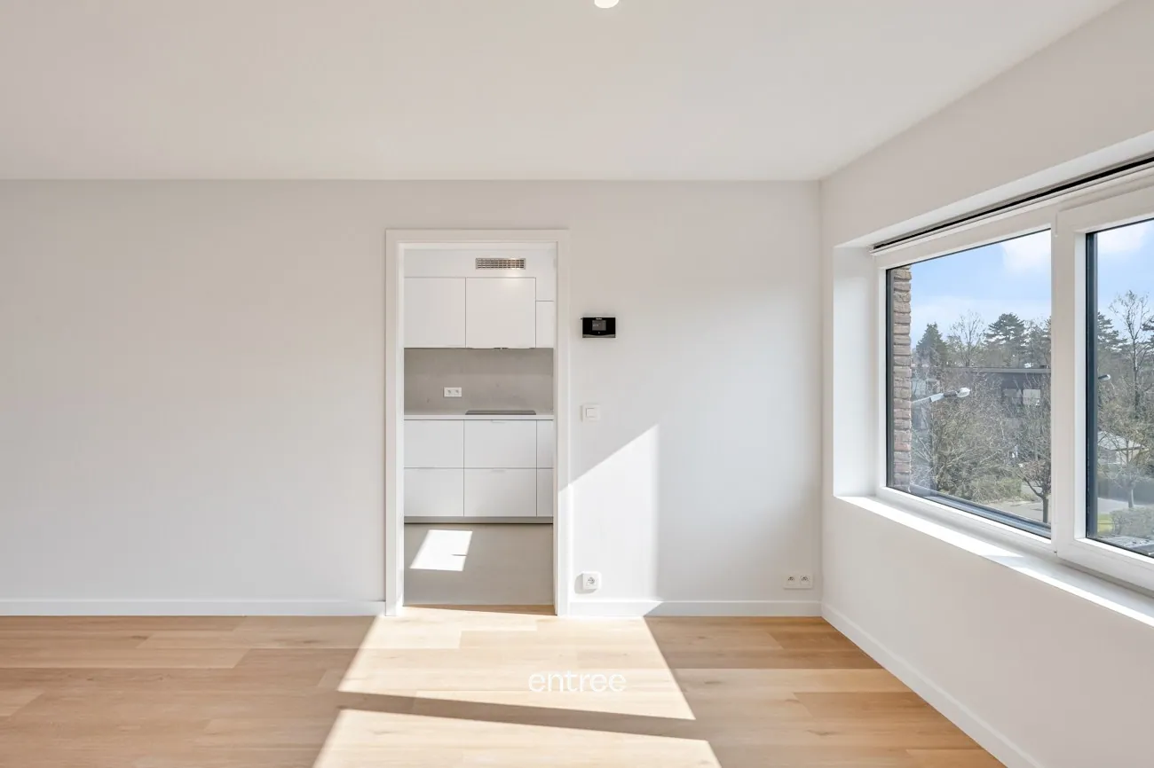 Volledig gerenoveerd, energiezuinig appartement! - foto 2