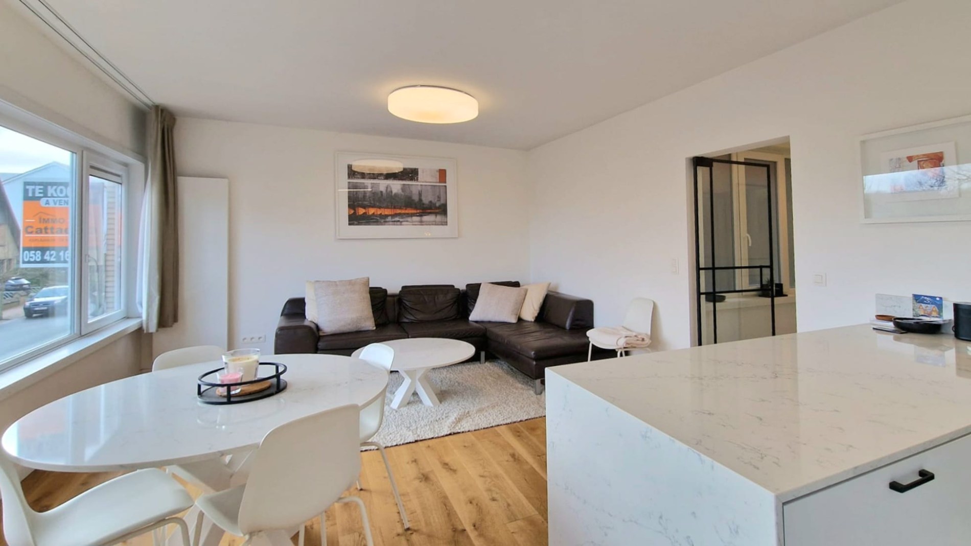 COMPLEET VERNIEUWD DRIE-SLAAPKAMERAPPARTEMENT GELEGEN IN EEN RUSTIGE STRAAT - VLAKBIJ DE DUINEN - OP 10 MINUTEN WANDELEN VAN HET STRAND EN DE WINKELSTRAAT VAN D - foto 5