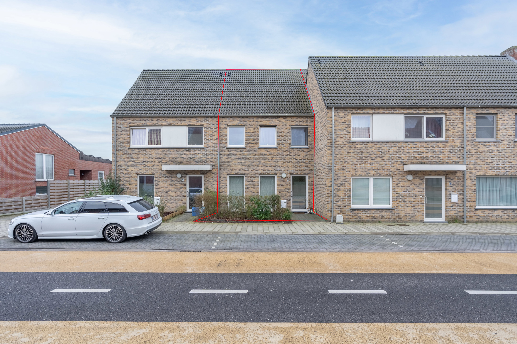 Recente (verhuurde) opbrengsteigendom nabij centrum Beerse - foto 1