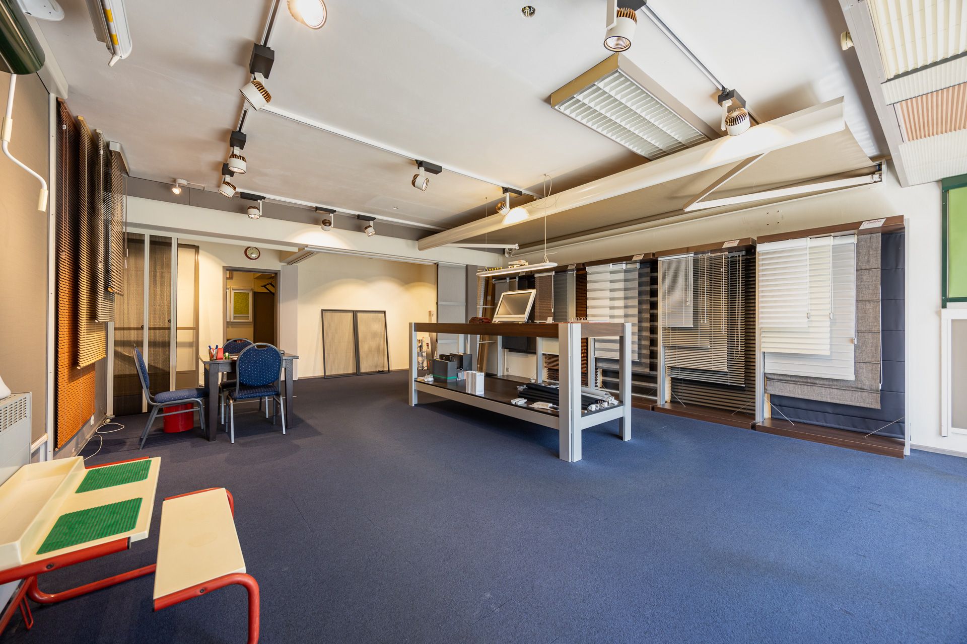 Polyvalente handelszaak op toplocatie in Merksem - foto 4