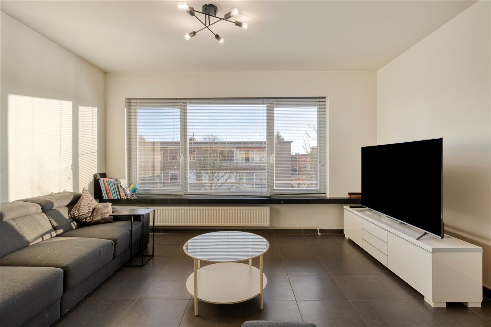 Instapklaar hoekapp met zuid terras en garagebox - foto 4