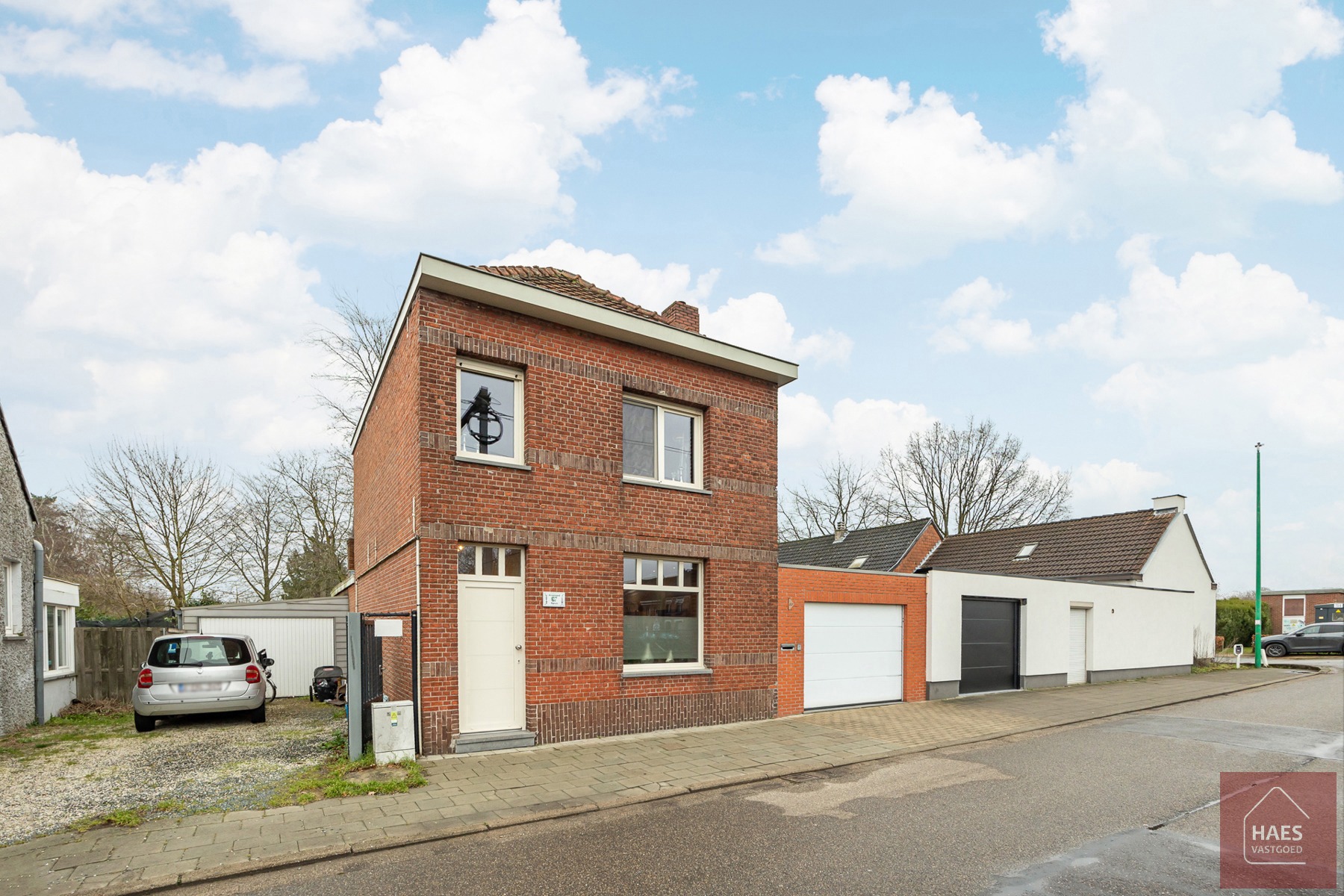 Charmante woning met 2 slaapkamers en ruime garage - foto 3