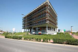 Uw kantoor, bedrijf of praktijk vestigen in het gebouw Food Port in Tienen? De unit heeft een oppervlakte van 159 m2. Er is ook de mogelijkheid om...