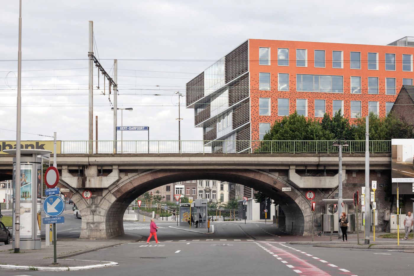 Bureaux tout compris dans un centre d'affaires à proximité de la R40 et de la gare de Dampoort - photo 5