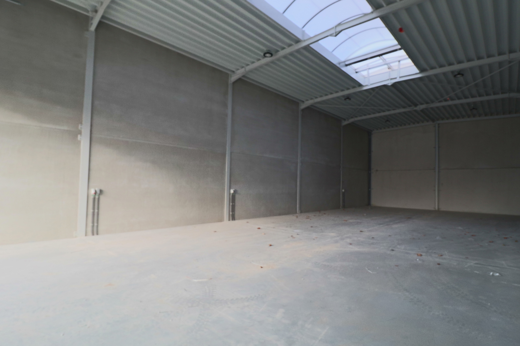 Een nieuwbouw opslag- / bedrijfsruimte van 275 m². - foto 4