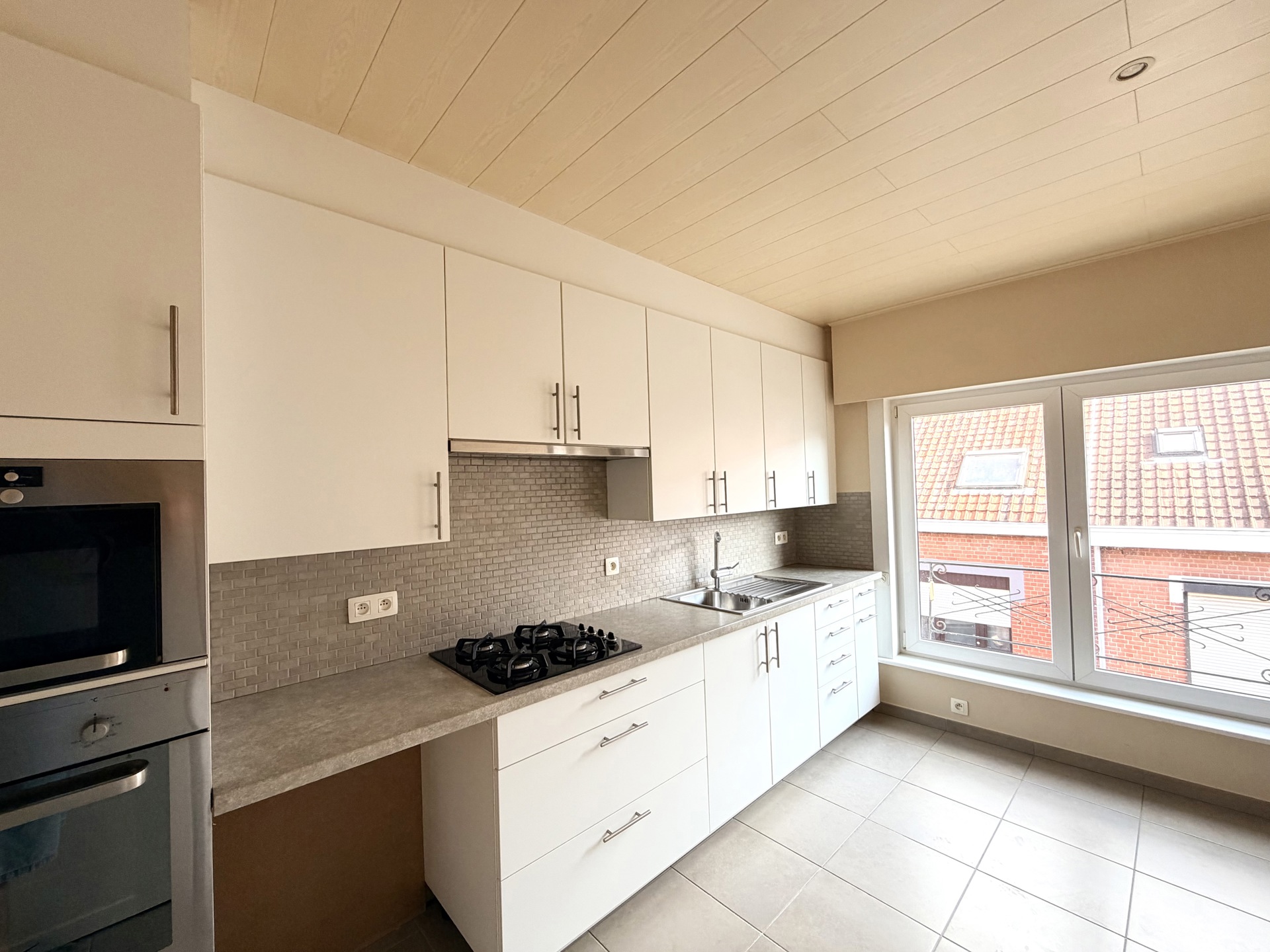 Instapklaar 2-slaapkamerappartement met zonnig terras te koop in De Panne - foto 4