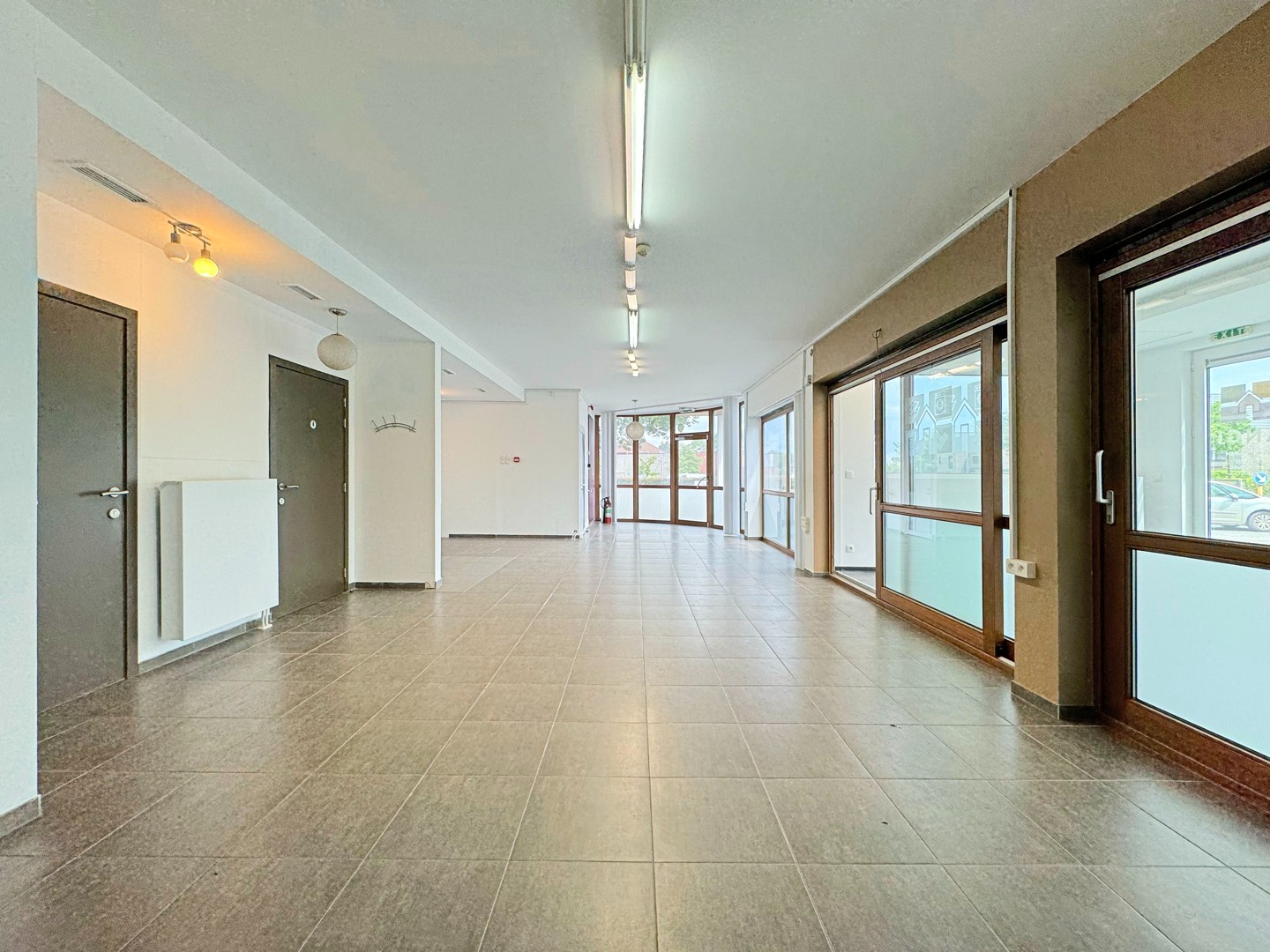 Commercial à vendre à Nazareth avec 2 chambres - photo 4