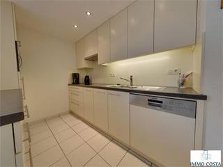 Te koop: instapklaar appartement op de 5de verdieping van residentie Zandbank, met mooi lateraal zeezicht. Gelegen op een toplocatie dicht bij...