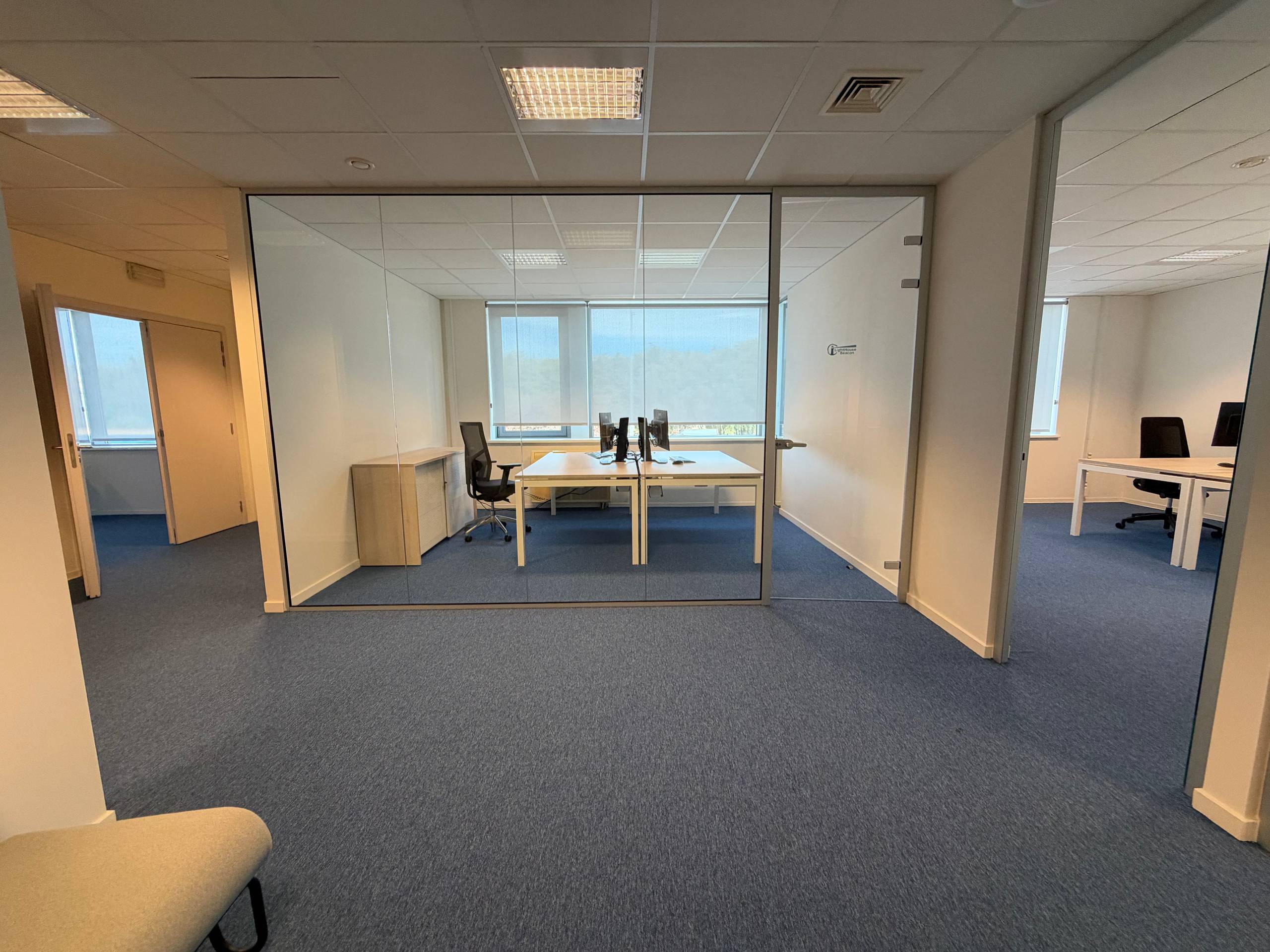 Instapklaar kantoor van 139 m² vlakbij de haven van Antwerpen - foto 4