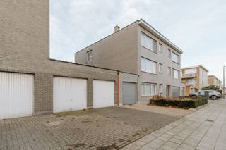 Gunstig parkeren in de groene en sportieve omgeving van Merksem. Je geniet van een uitstekende ligging met een vlotte bereikbaarheid. Geschikt...