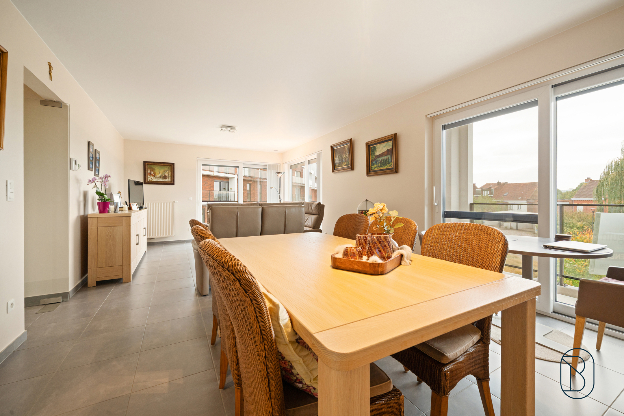 Recent appartement met 2 slk, terras, parking, en garage - foto 2