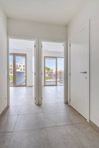 Ligging:Dit mooie nieuwbouw appartement is gelegen op Pas 9 in hartje Geel. Het appartement bevindt zich op wandelafstand van De Markt. Hierdoor...