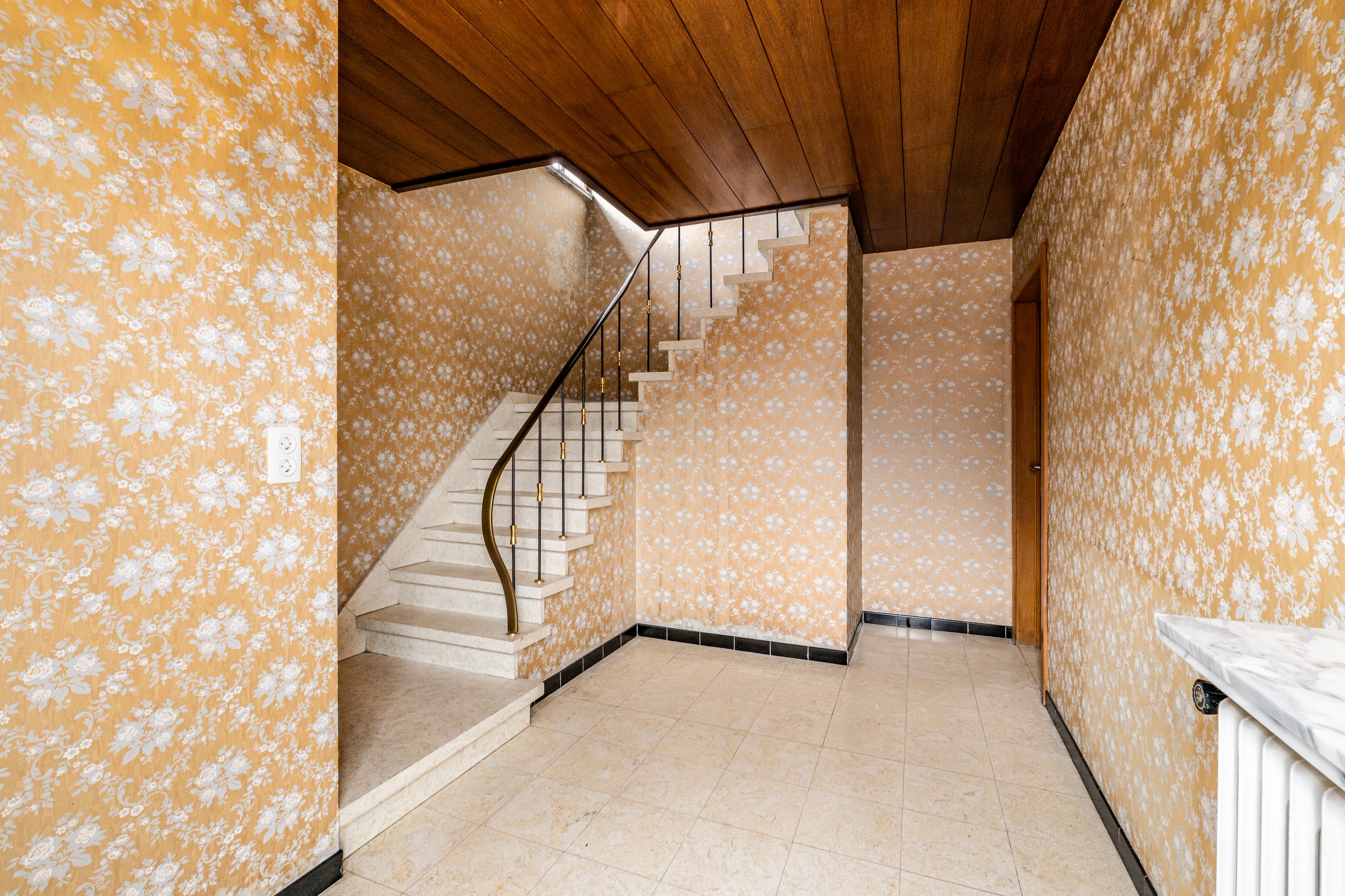 Ruime te renoveren woning op 625m² in Sint-katharina - foto 5