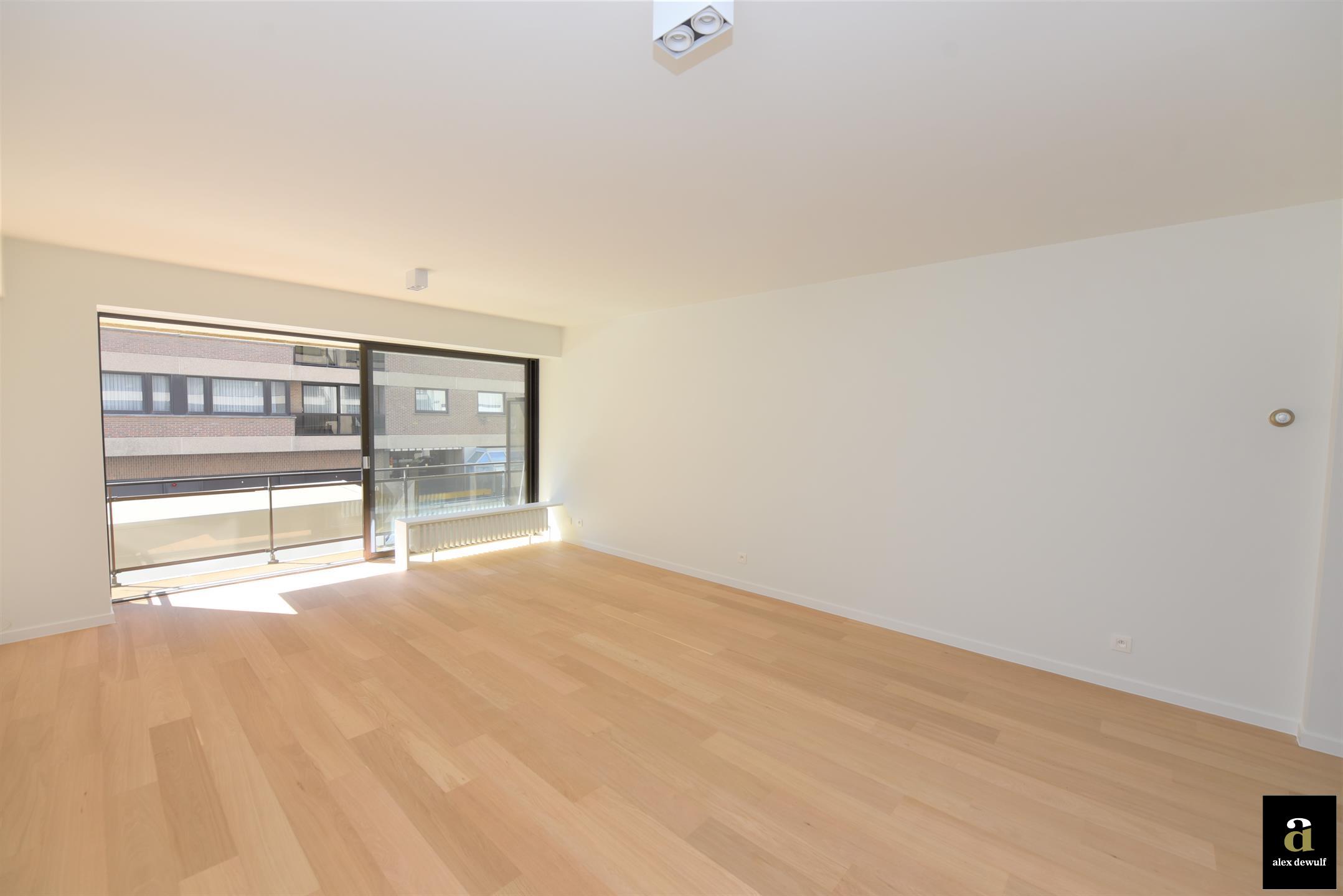 Volledig gerenoveerd zonnig 2 slaapkamerappartement met zijdelings zeezicht vlakbij de zeedijk Albertstrand. - foto 3