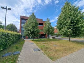 Modern appartement van 90m² te Kortessem.Dit appartement bevindt zich in Residentie "De tuin van Kortessem" en is gelegen op de 2de verdieping. Het...