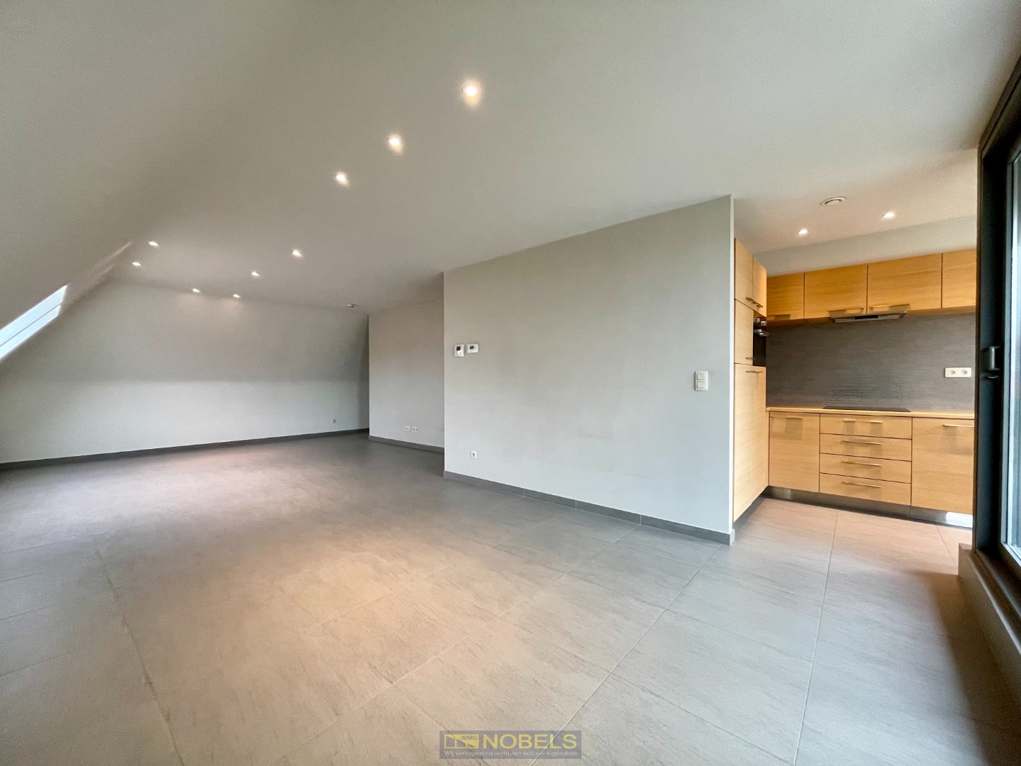 Te huur, duplexappartement met 3 slaapkamers in Oudenaarde - foto 1