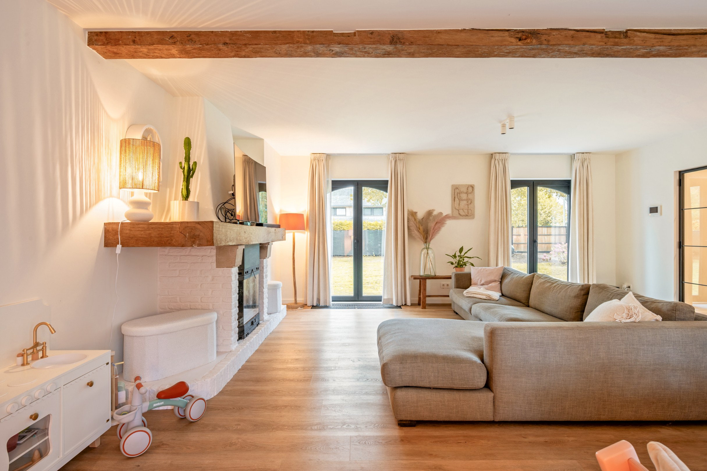 Zeer mooi gerenoveerde woning op de grens met Schilde - foto 5