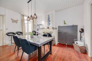 Dit appartement is gelegen in een kleinschalig gebouw aan de Stenenbrug in Antwerpen Borgerhout. Tal van winkels, het openbaar vervoer en...