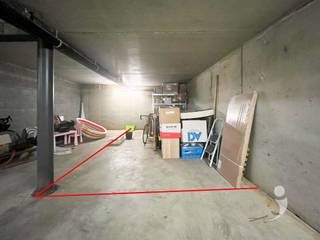 Ondergrondse autostaanplaats in Herent centrum! De staanplaats is erg makkelijk te bereiken via de Onze-Lieve-Vrouwstraat.  De inrit is via een...