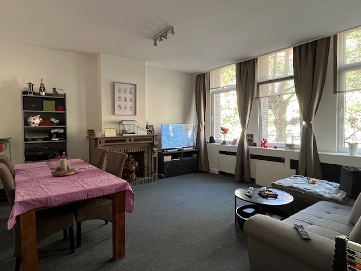 Huis met 3 appartementen, 1 studio en autostaanplaatsen. - foto 4