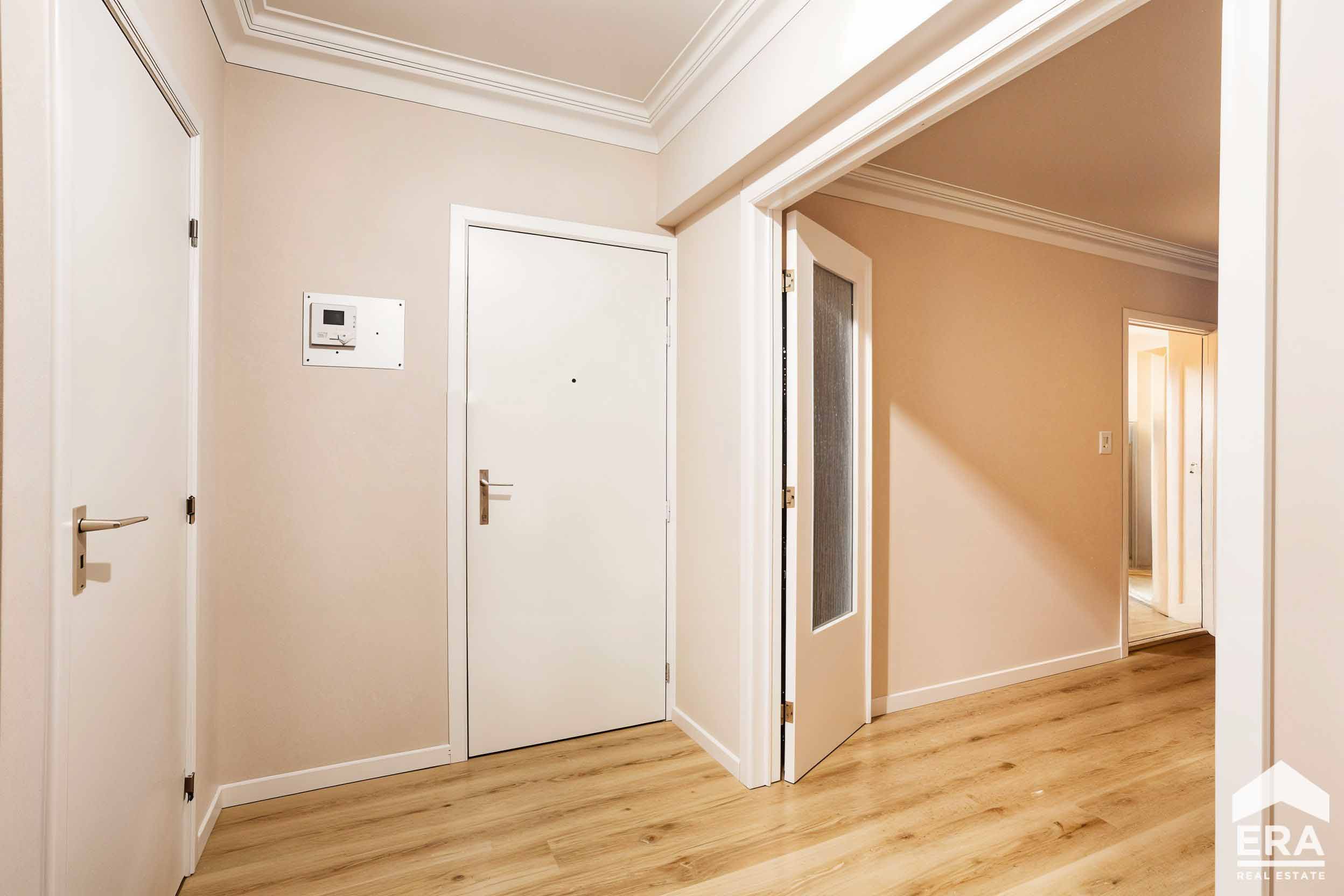 Instapklaar appartement (85m²) met 2 slpks, terras &amp; garage - foto 4