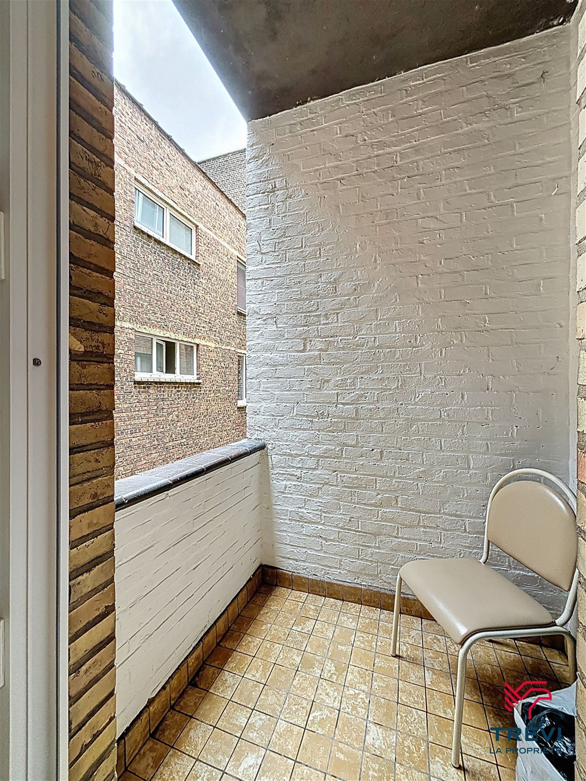 Apartment for sale in Charleroi with 3 bedrooms - photo 5