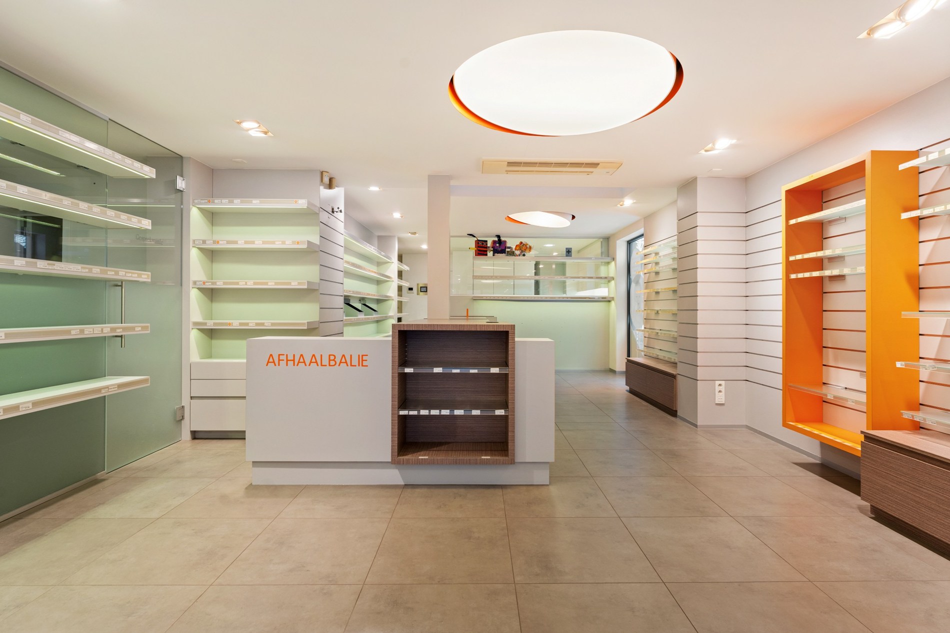 Woning met handelspand, tuin en groot terras - foto 5