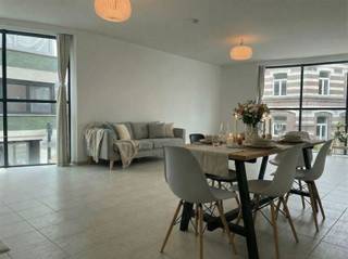 Spacieux et lumineux appartement d'une chambre à coucher dans le centre d'Audenarde.Cet appartement est très bien situé, à quelques pas du...