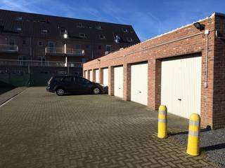 Bovengrondse garagebox te koop! Geen elektriciteit voorzien in de garageboxen. Huurgarantie verzekerd! Prima investering!! Voor meer informatie...