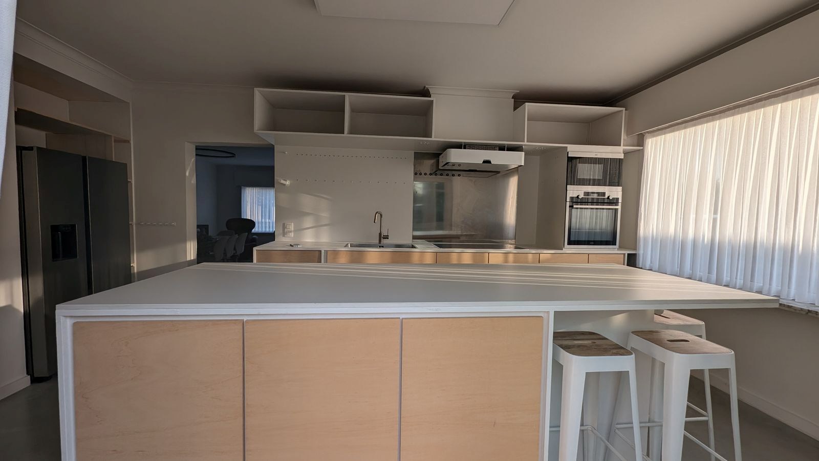 Ruime gerenoveerde woning met 3 slpks, gelegen op wandelafstand van het centrum ! - foto 5