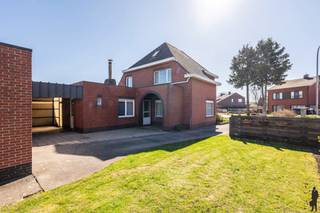 Vrijstaande woning met 4 slpk. te Meerle.Bent u op zoek naar een ruime woning in een groene, rustige omgeving? Deze charmante vrijstaande woning in...