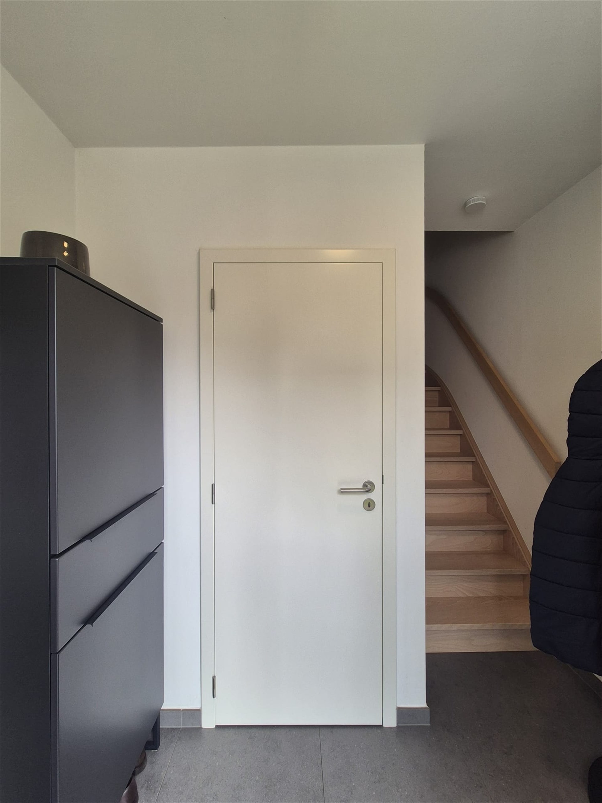 Rustig gelegen nieuwbouw woning met terras en tuin. - foto 2