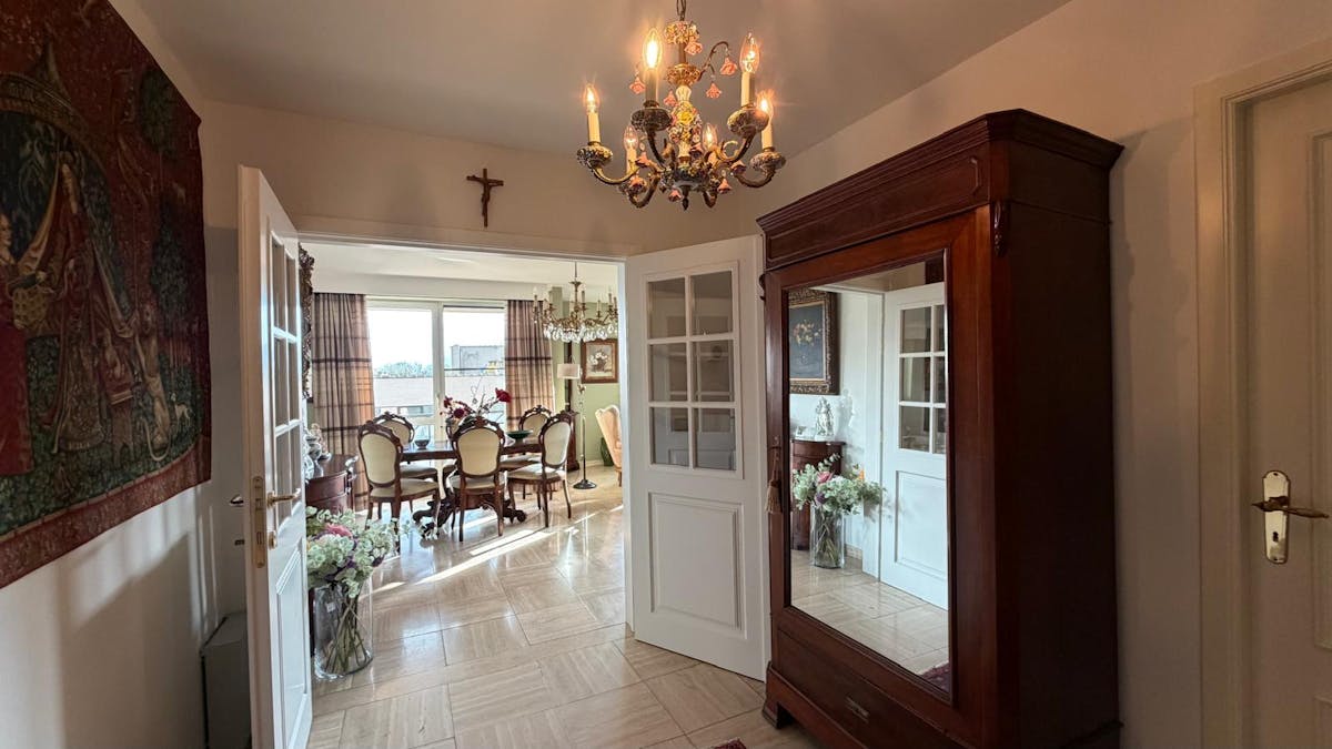 TE HUUR: Ruim appartement van 135m² in Hasselt centrum - foto 2