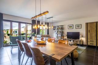 VERKOCHT!
Nest is geen immo makelaar. We helpen jou, om zélf je eigendom te verkopen. We werken met betaalbare vaste pakketten (zonder torenhoge commissies) en coachen je persoonlijk doorheen jouw gehele verkoopproces. Ook van plan zelf je eigendom te verkopen? Neem vandaag nog contact op met jouw vastgoedcoach NEST voor extra advies!
+32 456 56 14 38 (telefoon of Whatsapp) of info@nestvastgoedcoach.be