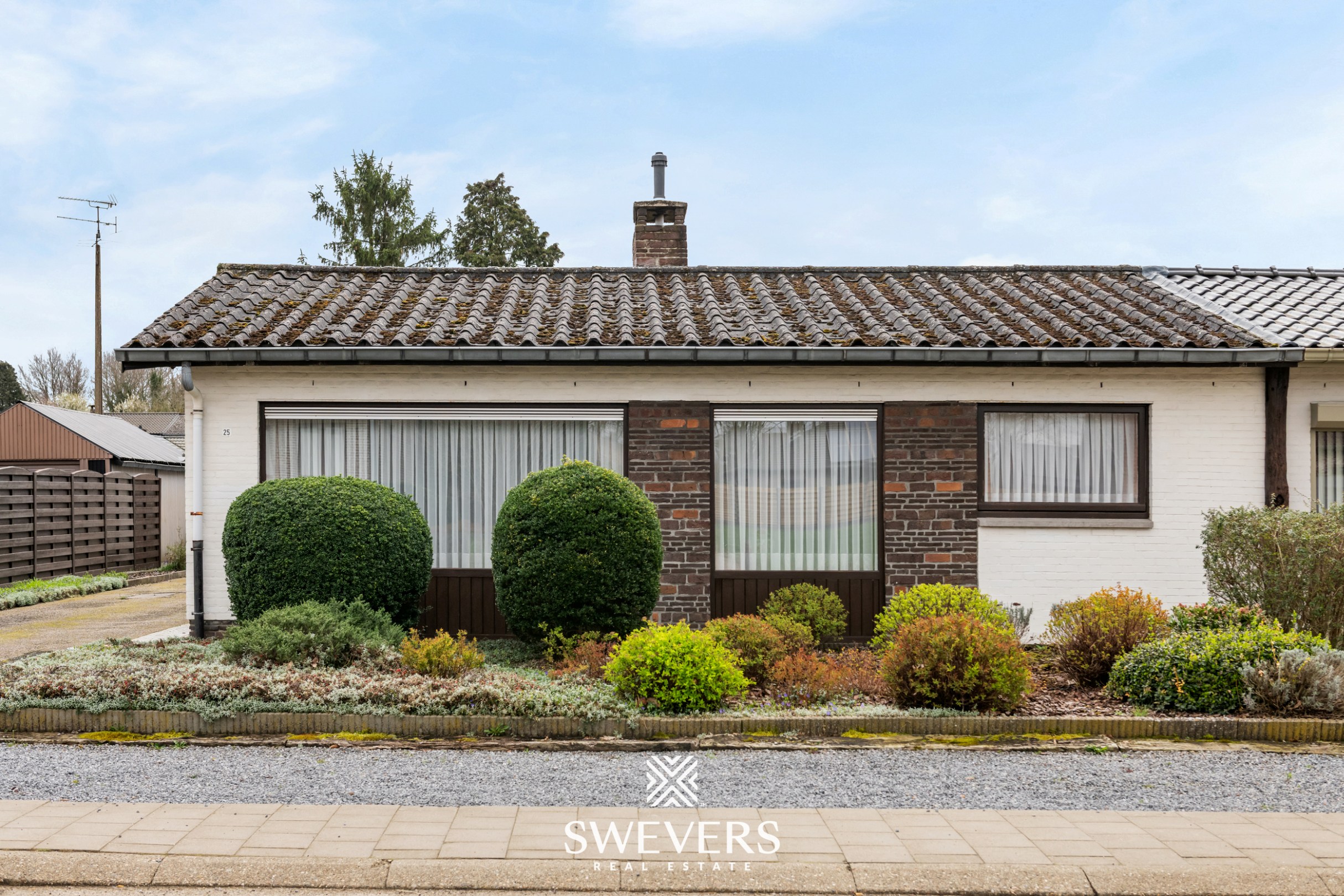 Uiterst gezellige, te renoveren woning op 7a18 te Heusden-Zolder - foto 2