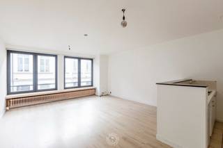 Op zoek naar een centraal gelegen appartement met alles binnen handbereik? Dit 1-slaapkamerappartement bevindt zich op de eerste verdieping van...