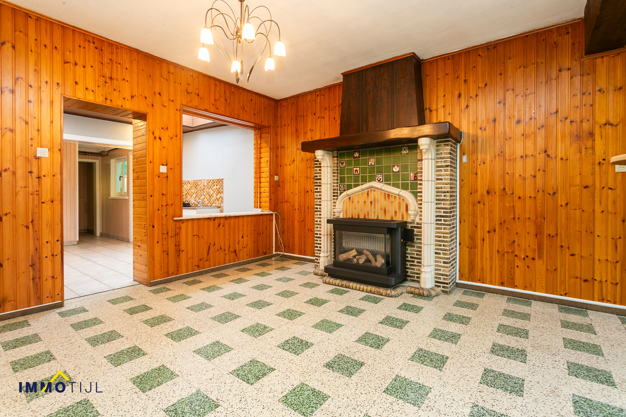 Te moderniseren woning, 3 kamers en oprit naar achter! - foto 3