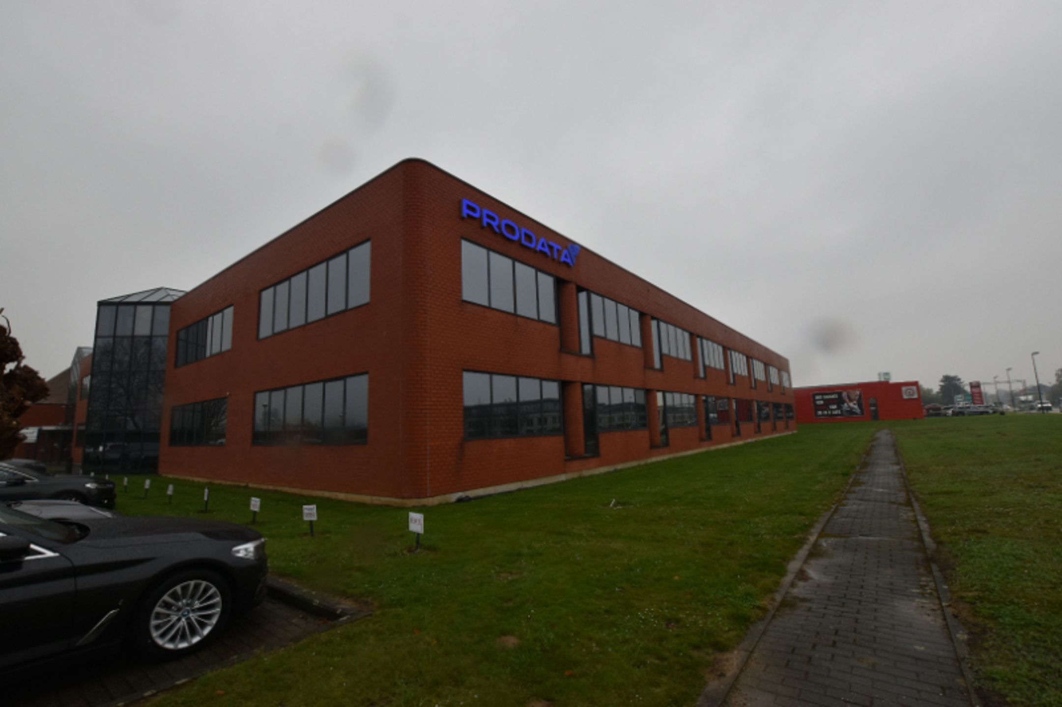 Kantoren met magazijn te huur - foto 1