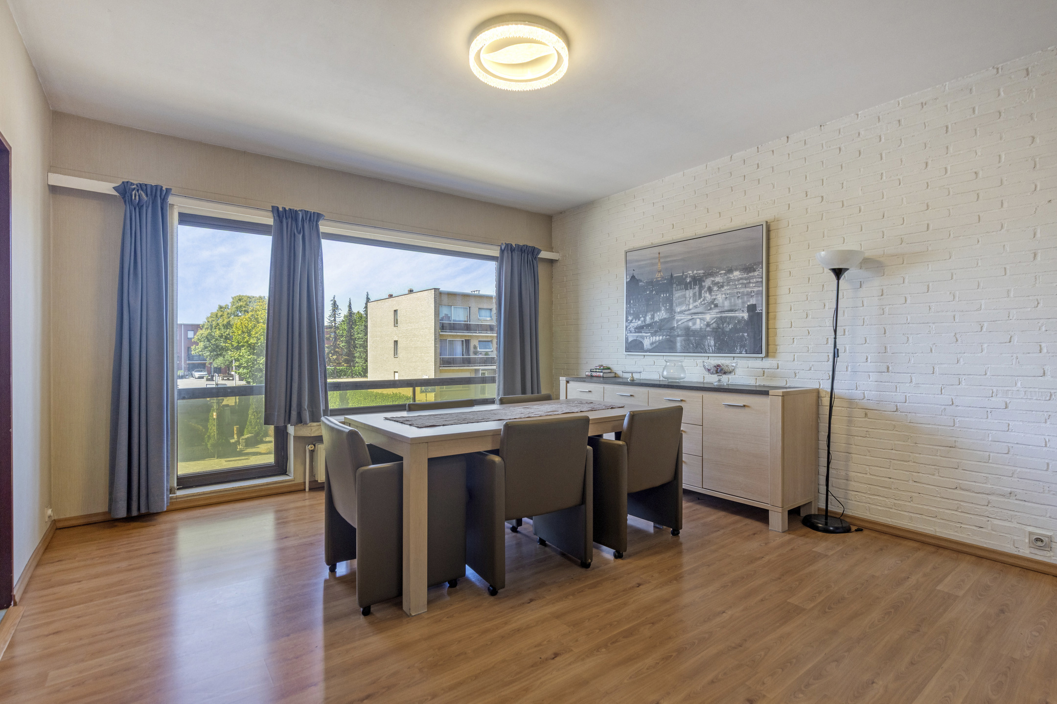 Instapklaar 2-slaapkamer appartement met terras. - foto 4