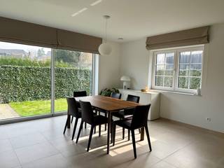 Dit zeer lichtrijke gelijkvloers appartement met een bewoonbare oppervlakte van 96 m² bevindt zich in een verzorgd en kleinschalig gebouw, gelegen...